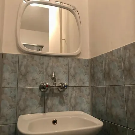 Miedzynarodowe Schronisko Mlodziezowe Ptsm Szarotka זקופאנה